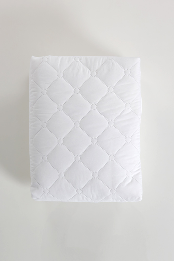 Ultrassonico Quilted Mattress Cover