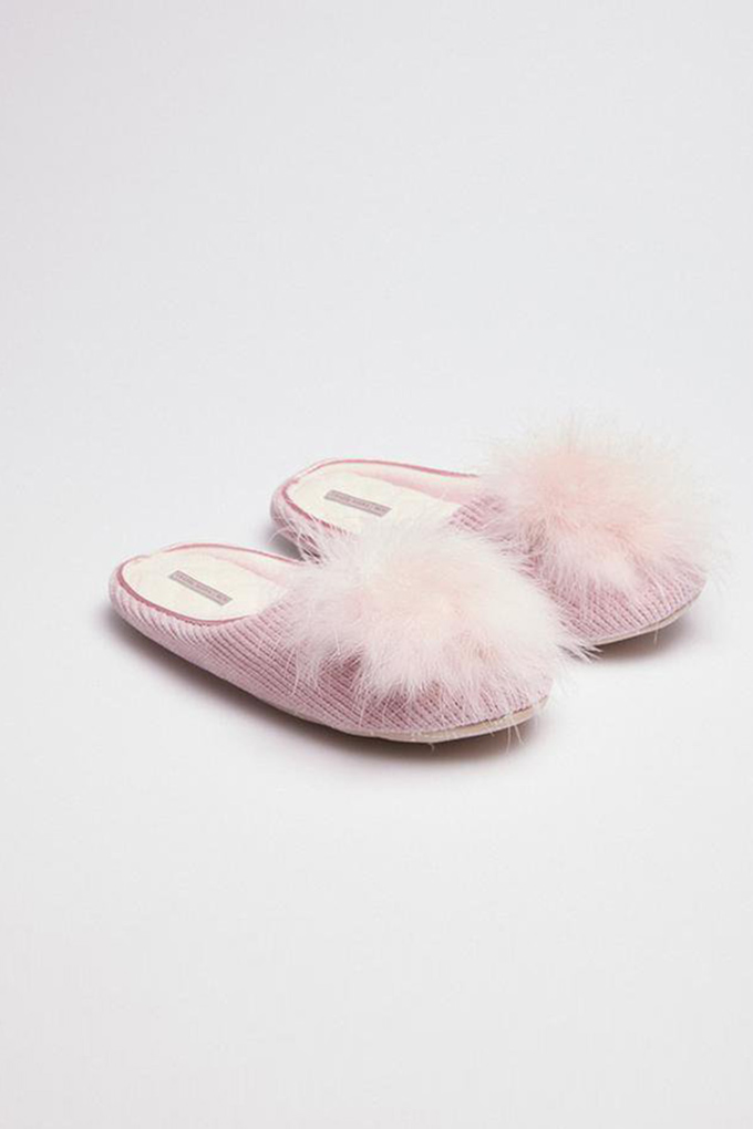 Woman Chenille Slippers w/ Feathers
