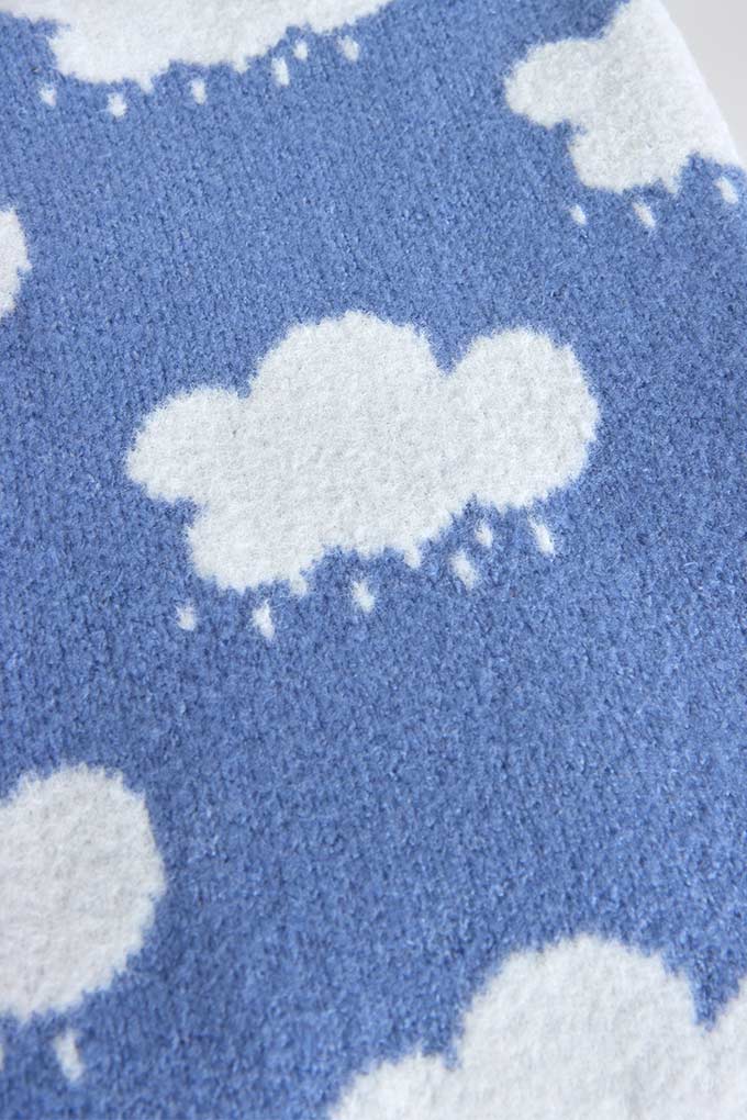 5/0070 Clouds Printed Blanket
