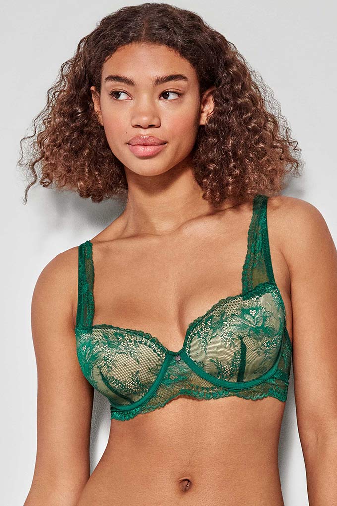 2/10061 Cup C Padded Laced Bra